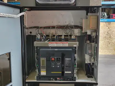 Used SQUARE D POWER-ZONE 4 Switchgears British Columbia CA | Lenmark #239367