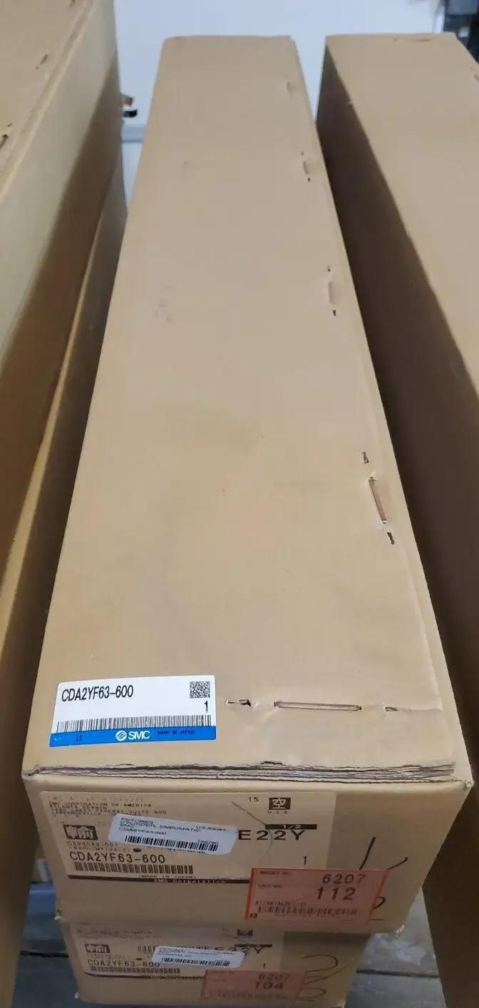 SMC CDA2YF63-600 Pneumatic Cylinder. 6F-2