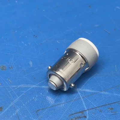 New | in-Stock IDEC LSTD1W Lamps Indiana US | J&J Industrial Supply #1300172