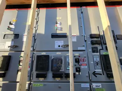 5 kV E-House Genset Control Room PDC w/ 9 x 1200 amp Breaker
