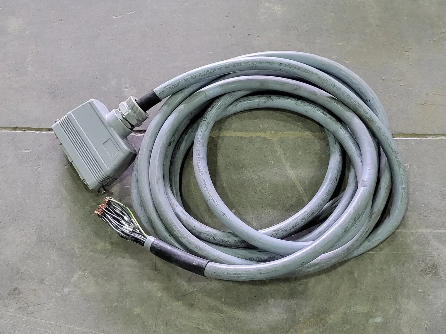 Cable 16AWG/25C 600V, 24 ft