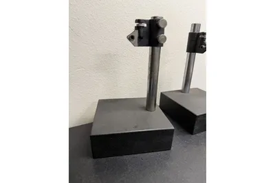 Used _UNKNOWN_ _UNKNOWN_ Stands California US | KD Auctions #1359465