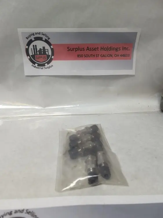 New | in-Stock PARKER 4Z(A)C4L-10-SS Pump & Valve Parts | Surplus Asset Holdings #1217802