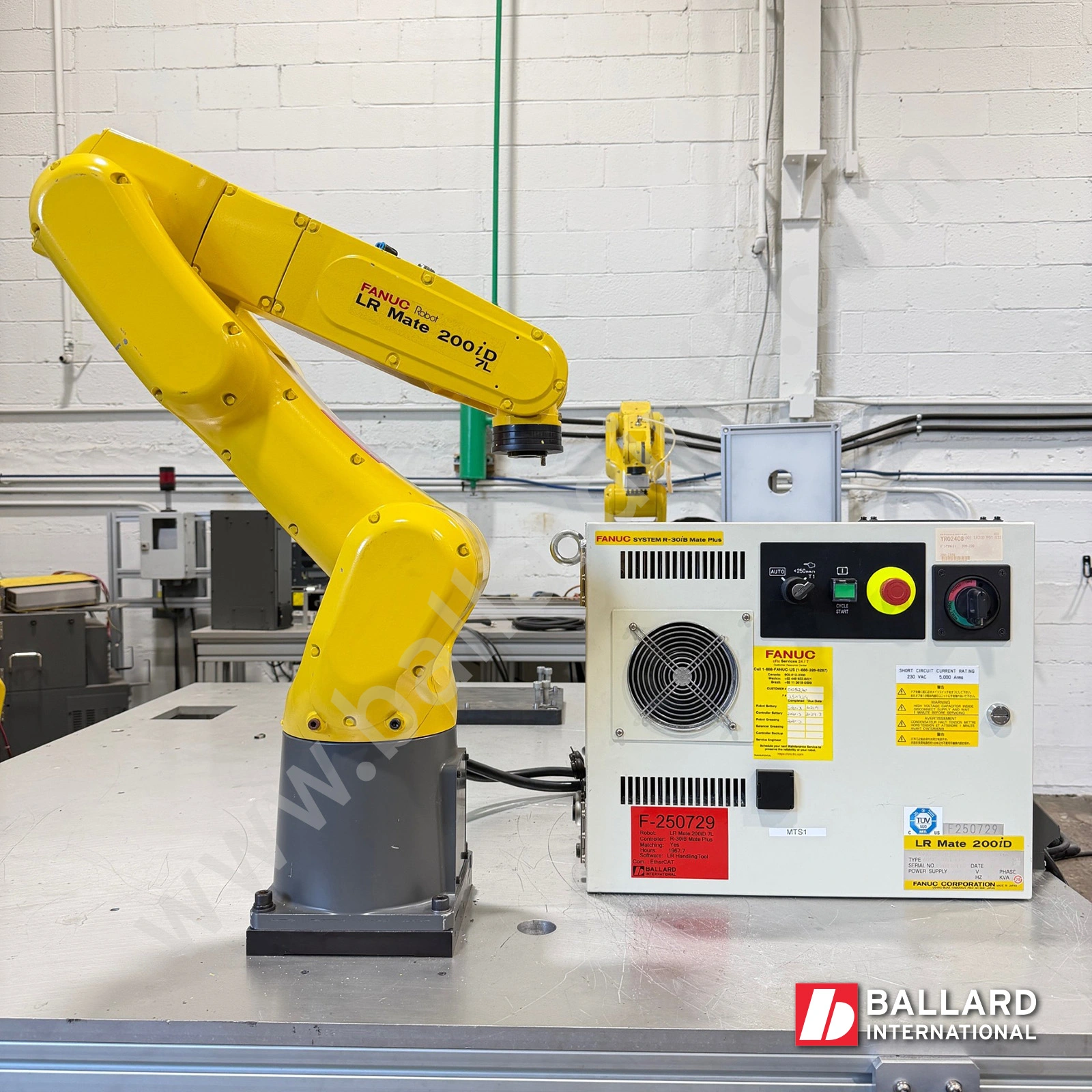 FANUC LR Mate 200iD/7L Robot w/ R30iB Mate Plus Controller