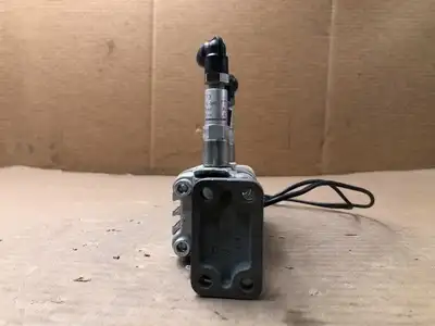 FESTO ADVU-32-60-A-P-A Pneumatic Air Cylinder ; 14.5PSI 32mm Bore 60mm Stroke
