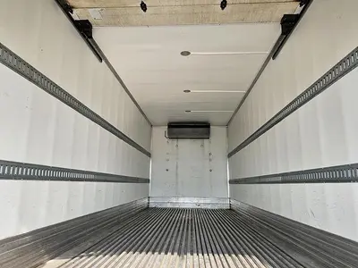 USED 2018 FREIGHTLINER BUSINESS CLASS M2 106