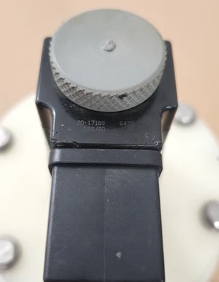 NEW Plast-O-Matic PS150VW11-PP
