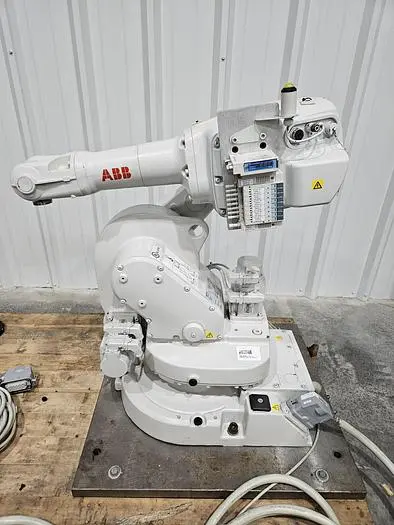 Used 2015 ABB IRB 1600-6/1.2 Robots Ohio US | Six Axis Solutions #397842