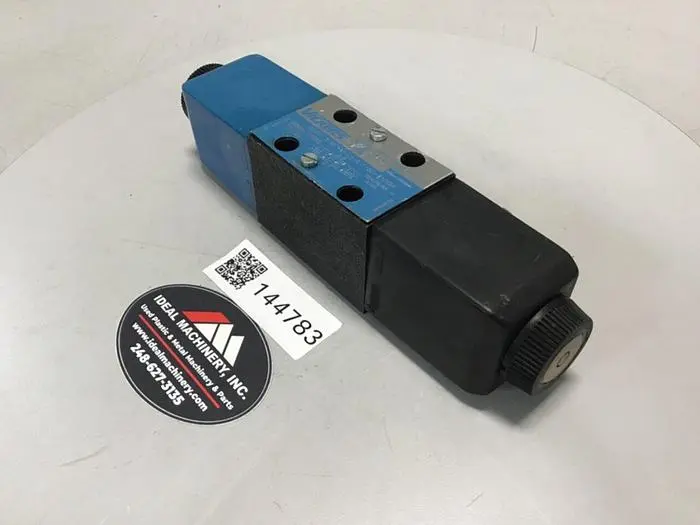 Used VICKERS DG4V-3-6C-M-U-HL7-60-EN594 Valves/Fittings Michigan US | Ideal Machinery #695304