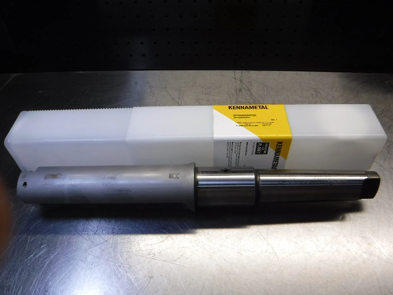 Kennametal 2.5-3.5" Indexable Tapered Shank Drill QPV3500RSMTM5 (LOC1553B)