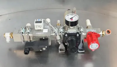 SMC AV4000-04-5DZ + AW-N04D-8Z + VHS40-N04-ZMain Pressure Regulator Loc6D33