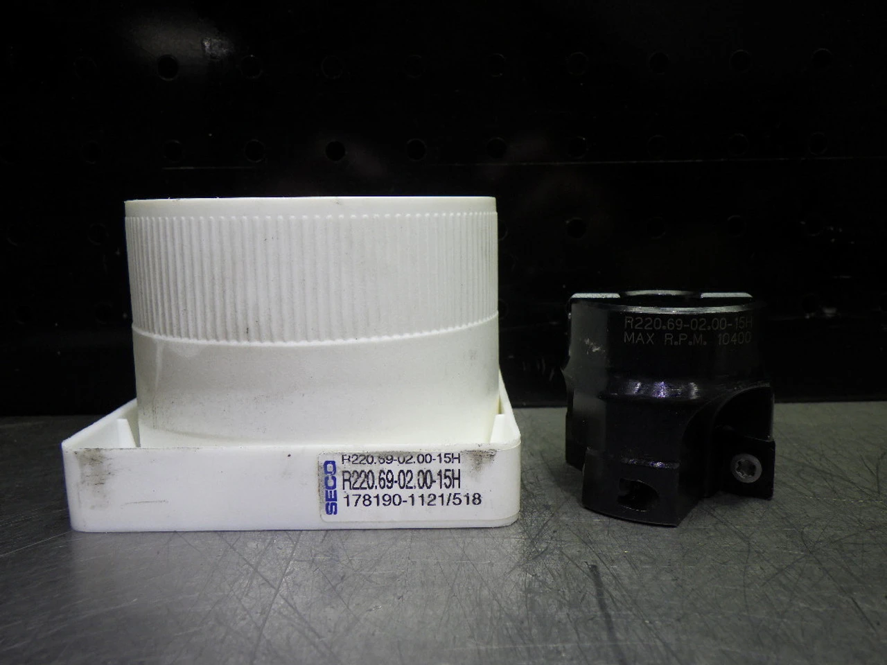 SECO 2" Indexable Facemill 3/4" Arbor R220.69-02.00-15H (LOC2900A)