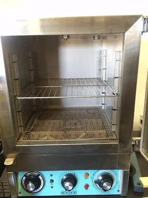 BLUE M CONVECTION OVEN OV-12A