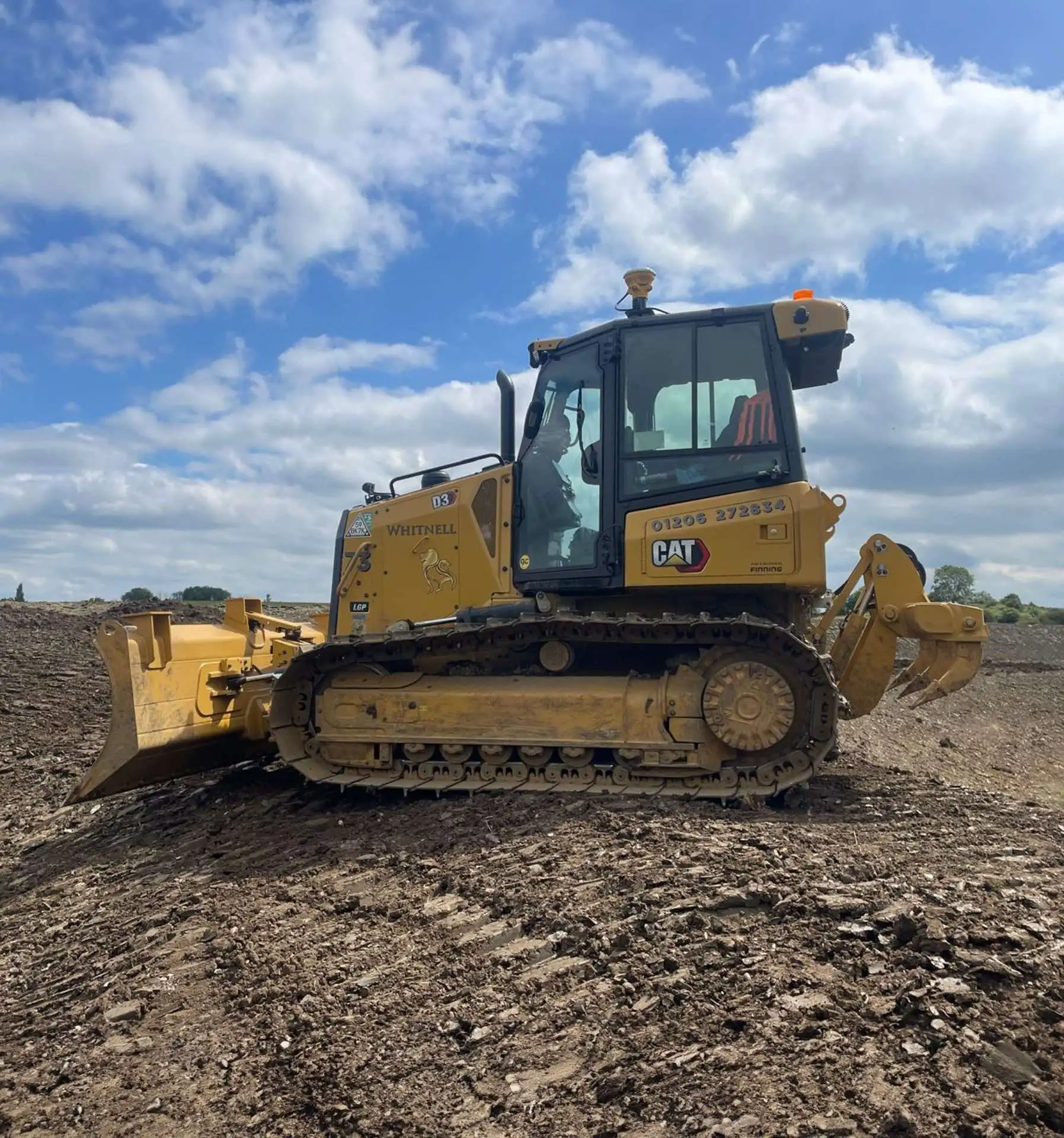 USED 2022 Caterpillar D3
