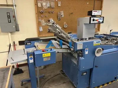 2006 MBO B21 continuous feed Folder