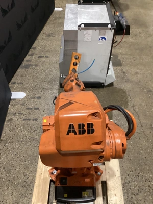 USED 2015 ABB IRB 2600 M2004