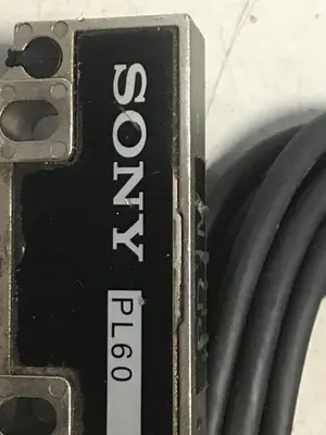 USED SONY PL60