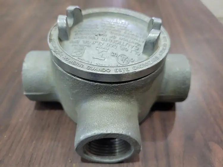 Used CROUSE-HINDS GAUT36 Miscellaneous MRO British Columbia CA | Lenmark #267385