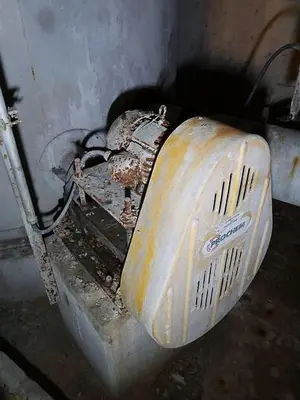 USED APACHE STAINLESS TANK