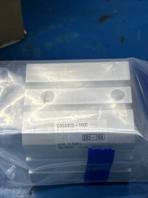 NEW SMC 25A-CDQSB25-10DC-M9BVL