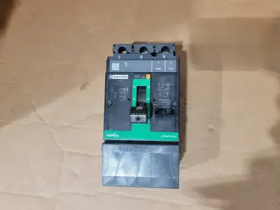 NEW SCHNEIDER ELECTRIC HLA36030