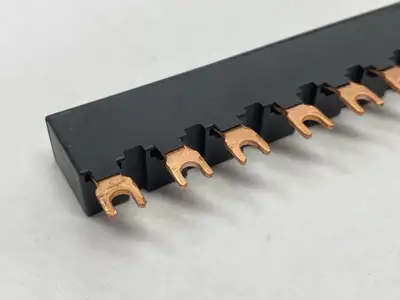 USED SIEMENS BUSBAR 3-PHASE 600VAC 65A