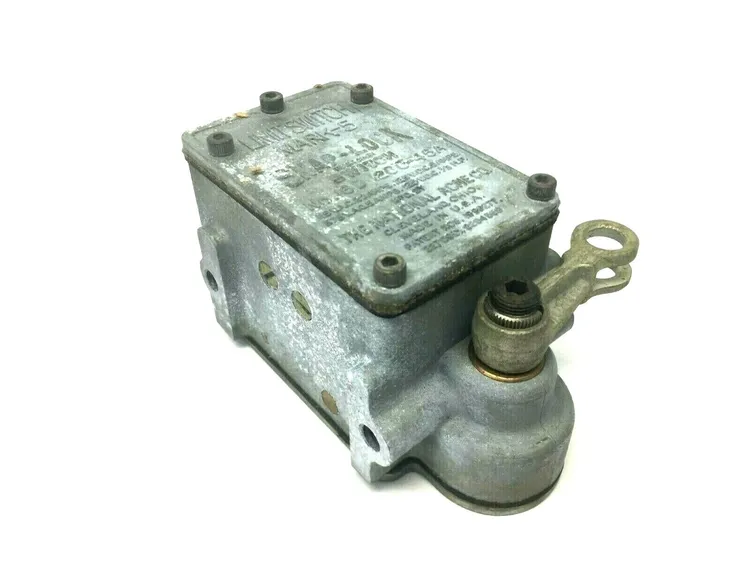 Used NATIONAL ACME SNAP LOCK LIMIT SWITCH Relays & Switches | Maverick Industrial Sales #1115163