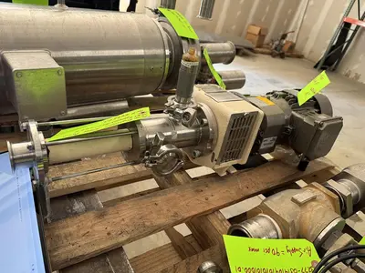 USED NEMO BH HYGIENIC PUMP IN COMPACT BLOCK DESIGN