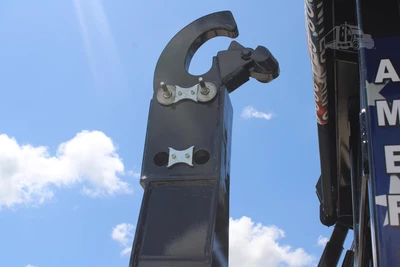 New | in-Stock 2025 MACK MD6 Hooklifts & Roll-Offs Texas US | Roll Off Truck World #1491879