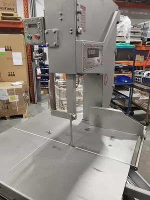 Meat Cutting Bandsaw Model T400 # 1561