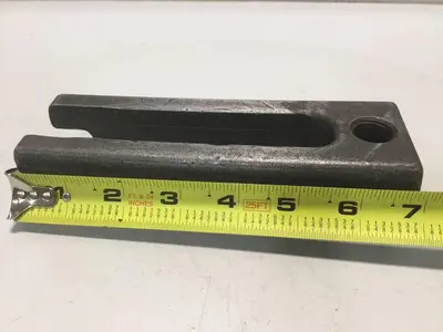 UNKNOWN MAKE Open Toe Clamp 687 USED