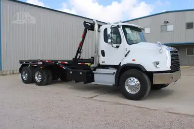 Used 2017 FREIGHTLINER 114SD Rolloff Trucks Texas US | Roll Off Truck World #1491773