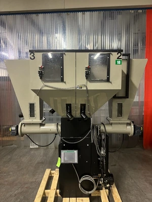 Conair True Blend 8 Comp .Gravimetric Blenders (3) New 2015 Mdl. TB500