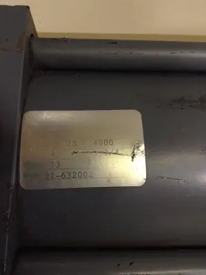 USED MILLER CYLINDER720