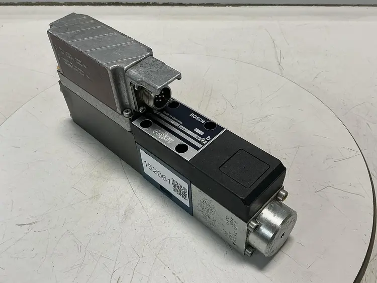 Used BOSCH 0 811 404 142 Valves/Fittings Michigan US | Ideal Machinery #781045
