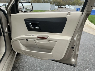 USED 2005 CADILLAC SRX