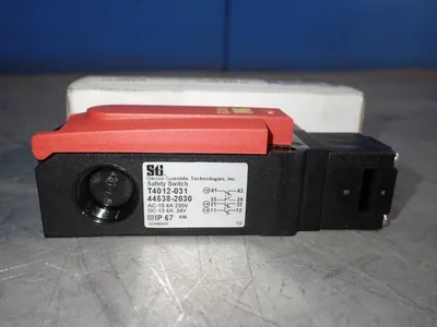 NEW OMRON T4012031