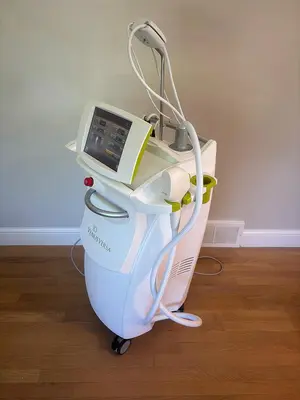 Used 2017 VENUS CONCEPTS VERSA W/ 6 HAND PIECES, VIVA, DIAMOND, OCTIPOLAR, HAIR REMOVAL, SKIN REJUVENATION Lasers / Laser Systems Minnesota US | Midwest Medical #1467836