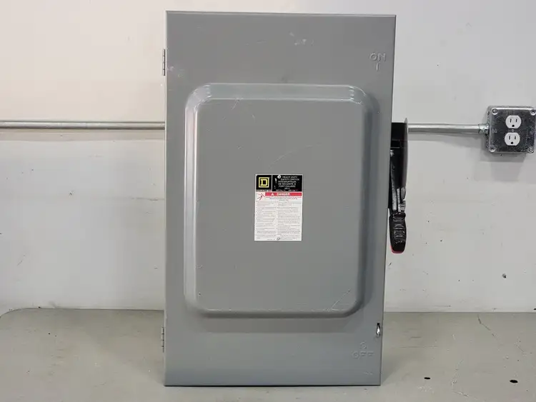 Used SQUARE D CHU364 Switchgears British Columbia CA | Lenmark #238832
