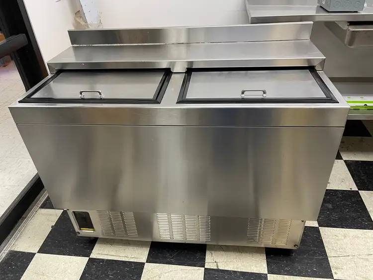 Used Glastender Used Glastender MF48-SF2 Under bar Commercial Glass/Mug Froster 48"W X 24"D 120V Underbar Equipment Illinois US | Falcon Restaurant Supply #1376508