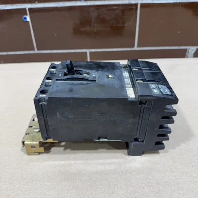 USED Square D LJ-217