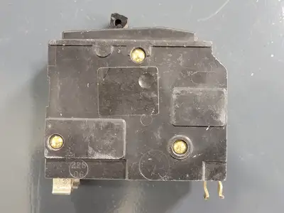 USED SQUARE D QO230