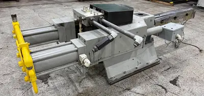 USED VAN DORN 300-RS-30 F INJECTION UNIT