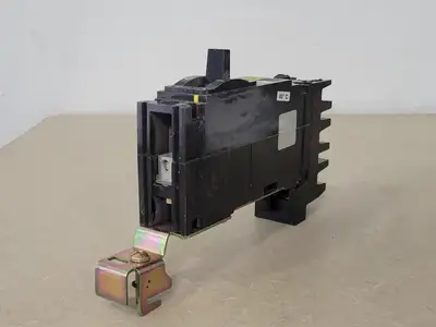 USED SQUARE D FH16015B