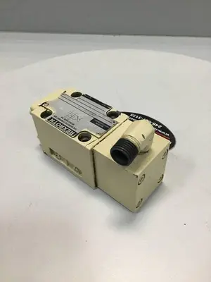 USED REXROTH 4WH6D525V