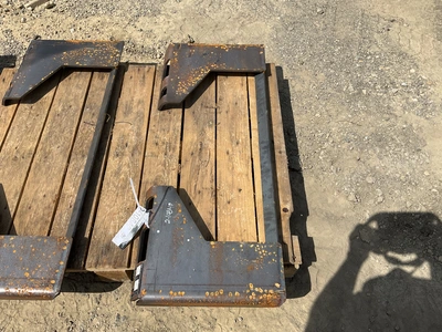 Used WOLVERINE QMP1-16-10T QUICK ATTACH MOUNTING PLATE Miscellaneous Equipment Michigan US | Miedema Asset Management Group #1468766