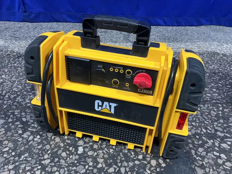 Used CAT CJ3000 Jump Starters Ohio US | HGR 24 #1457444