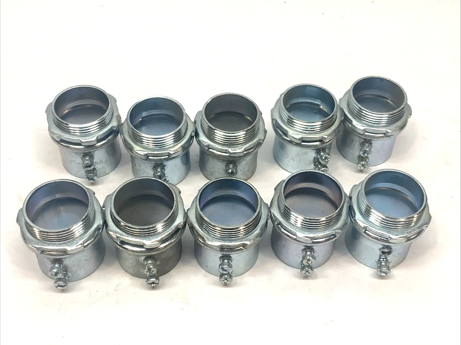 New | in-Stock RACO 1-1/4" EMT SET-SCREW CONDUIT CONNECTOR UNINSULATED LOT OF 10 Electrical Fittings Michigan US | Maverick Industrial Sales #1091509