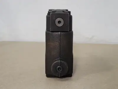 USED PARKER R5V08-51312A125