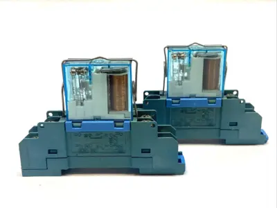 Used Finder General Purpose Relay 8A 250V W/ Relay Socket LOT OF 2 Relays & Switches Michigan US | Maverick Industrial Sales #1401985